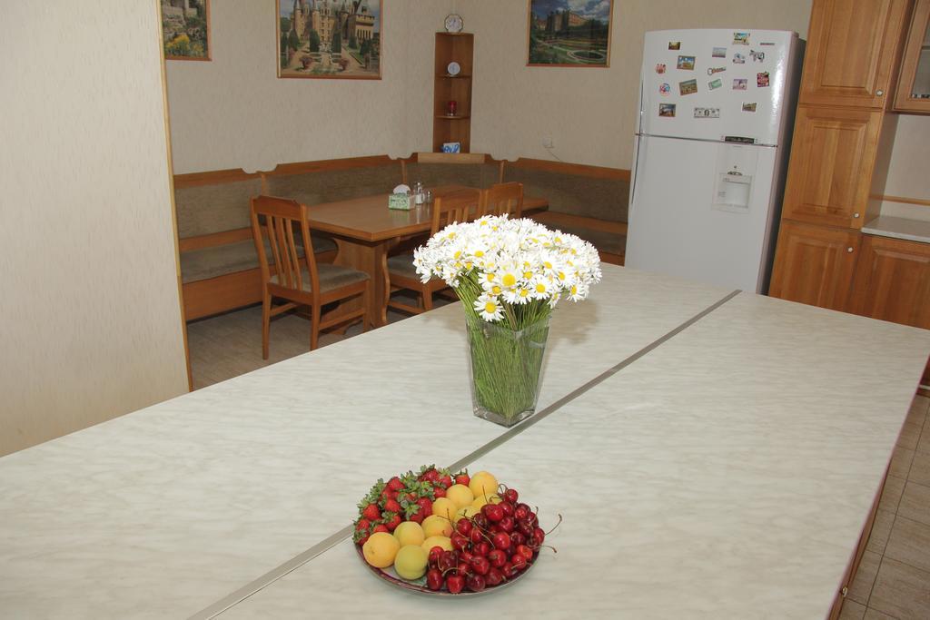Rafael Hostel Yerevan Exterior photo