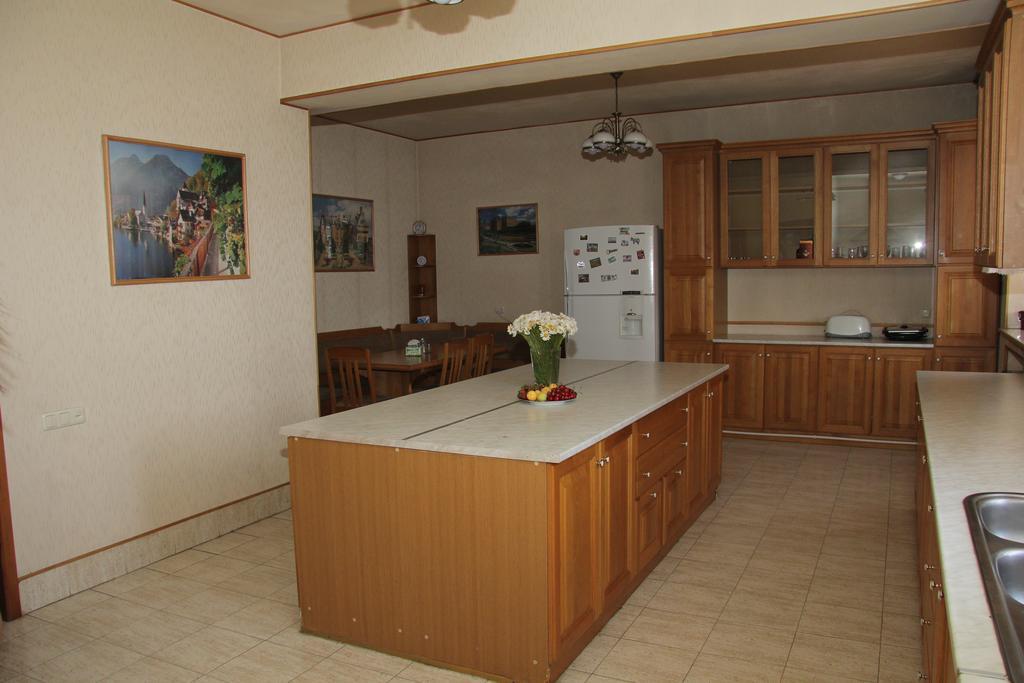 Rafael Hostel Yerevan Exterior photo