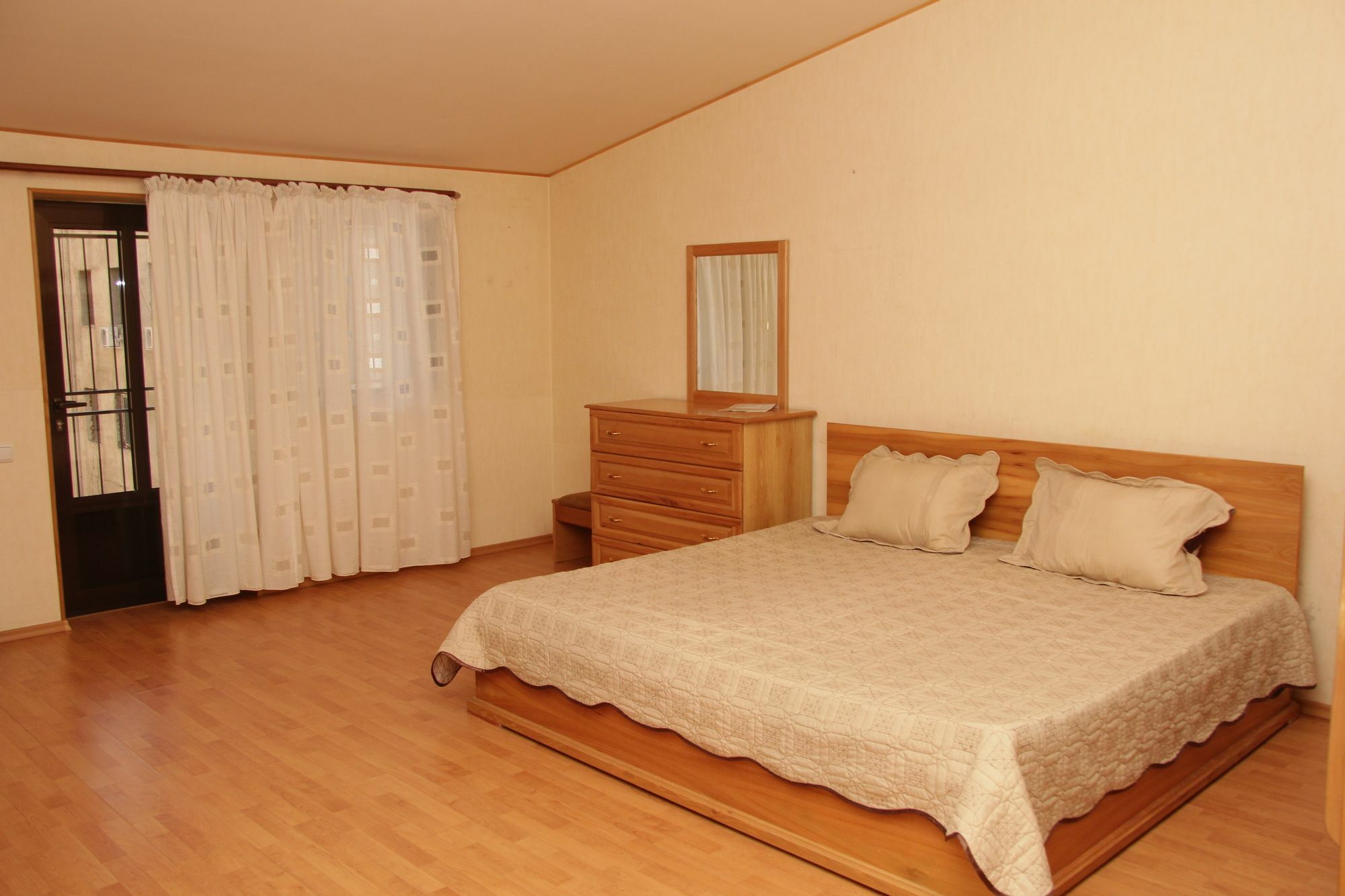 Rafael Hostel Yerevan Exterior photo