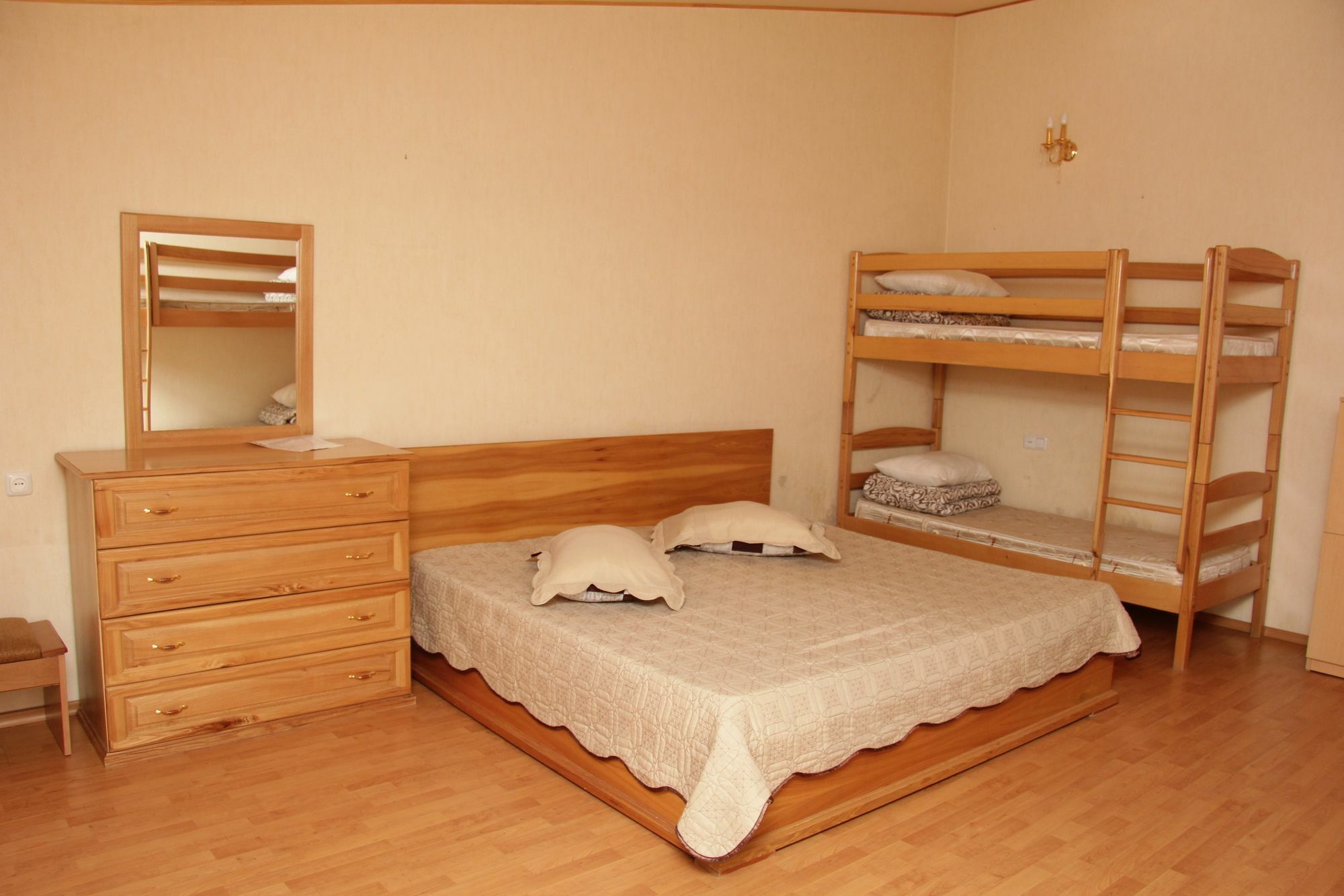 Rafael Hostel Yerevan Exterior photo